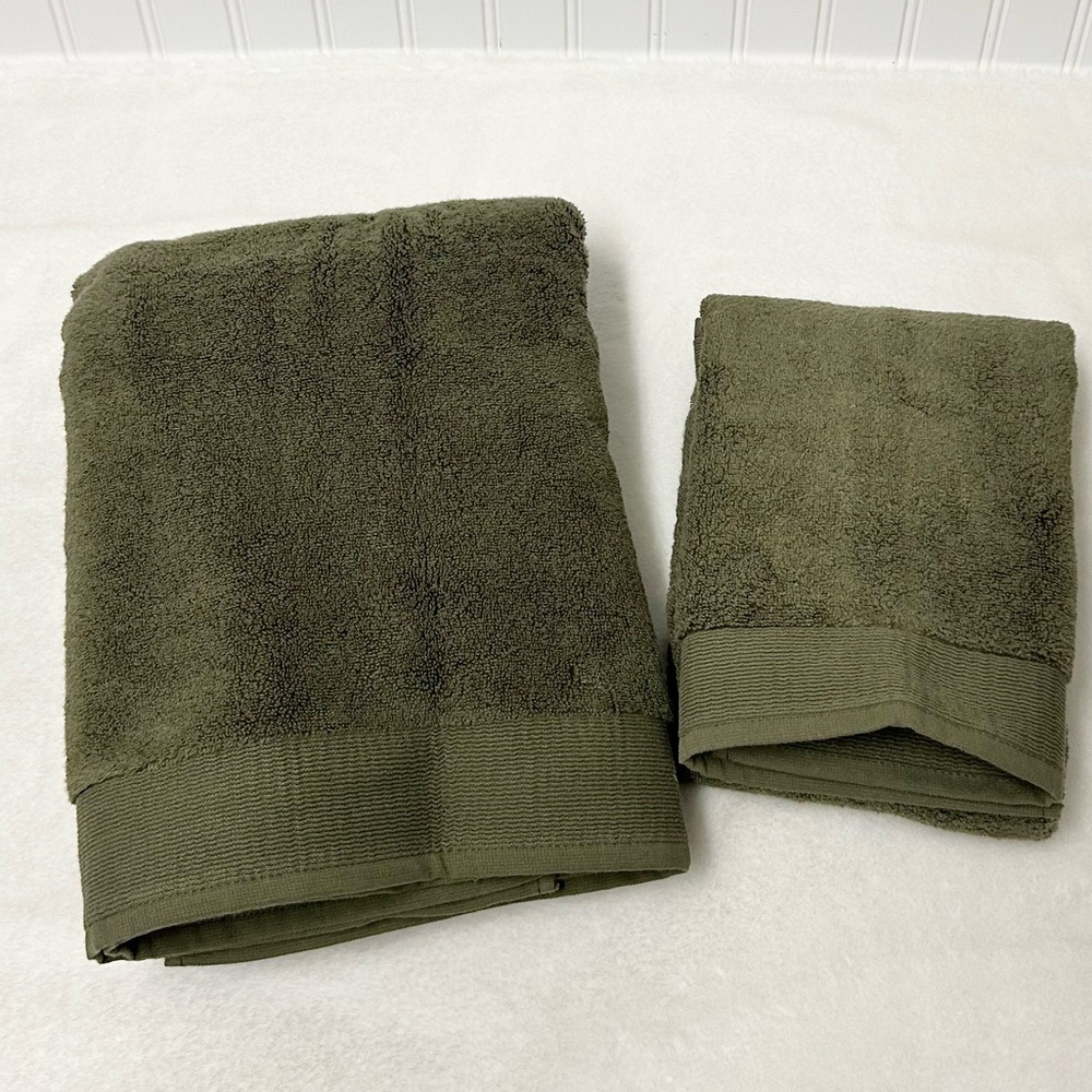 West Elm Plush Fibrosoft bath and hand towel